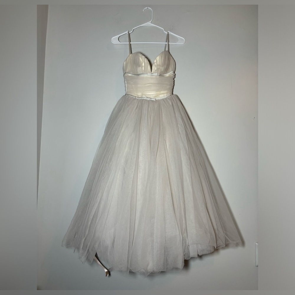 NEW HOUSE OF CB COUNTESS FRENCH DOVE TULLE MIDI DRESS size XS fuller cup - Picture 7 of 8